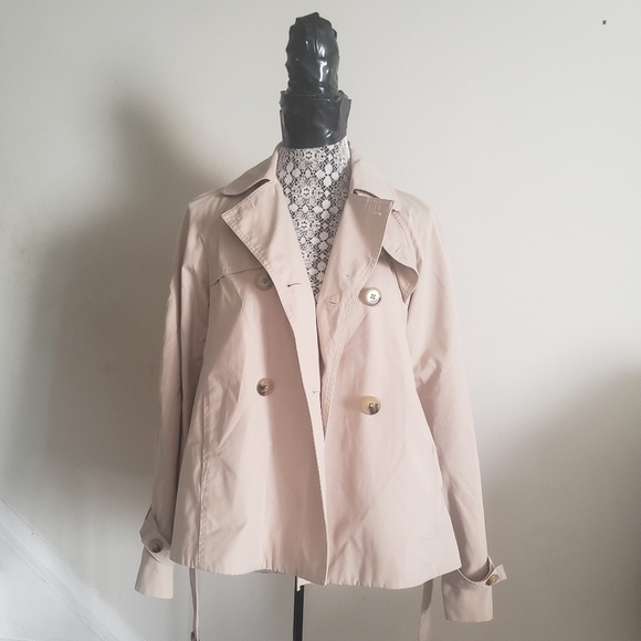 Aritzia Babaton Trench Coat - Picture 7 of 11